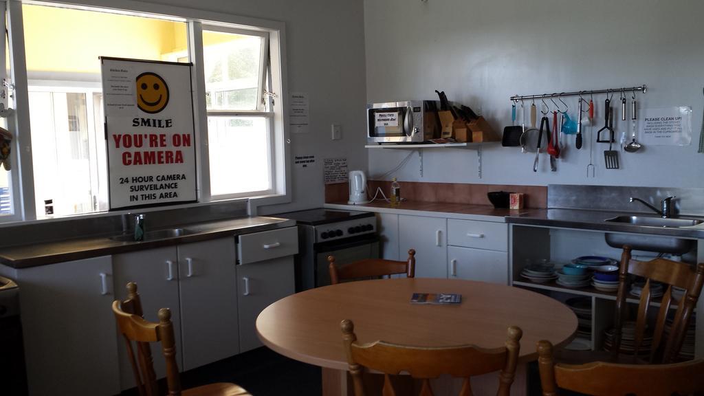Orewa Pillows Lodge Екстериор снимка