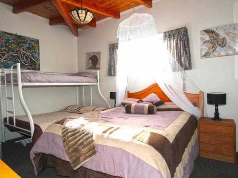 Orewa Pillows Lodge Екстериор снимка