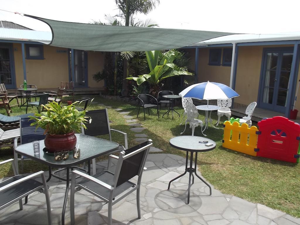 Orewa Pillows Lodge Екстериор снимка